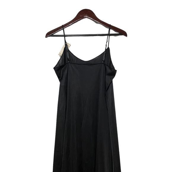 Vintage Vassarette Liner Black Sable 32” Sheer Nylon Made in USA Slip - Picture 10 of 16